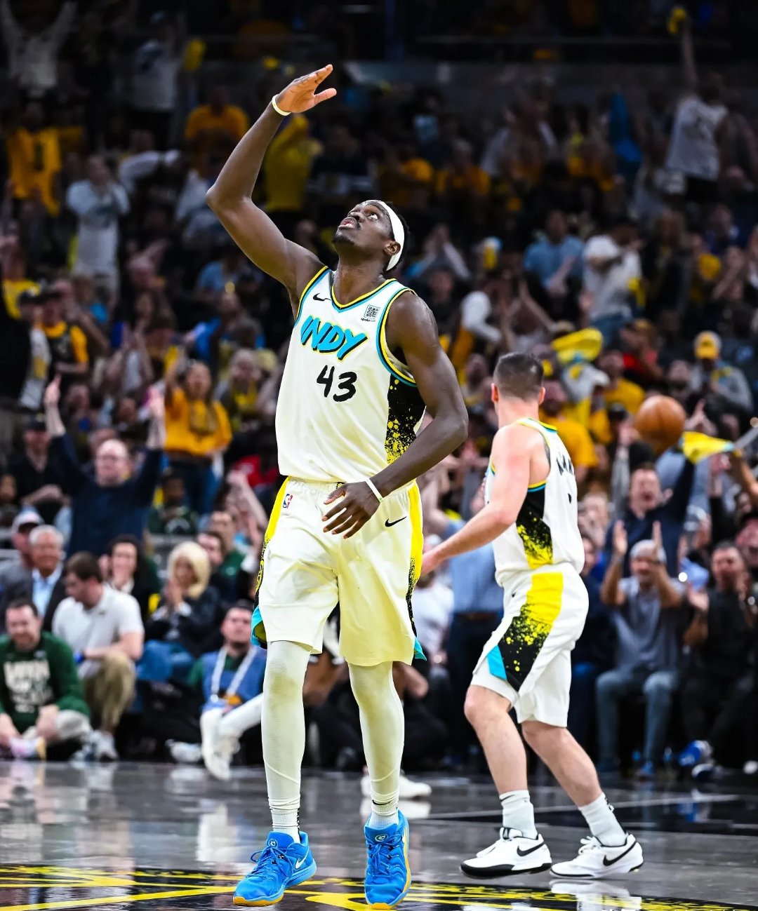 九游体育-包含西亚卡姆迎来十五赛季出色发挥，快船观众热烈欢呼！的词条