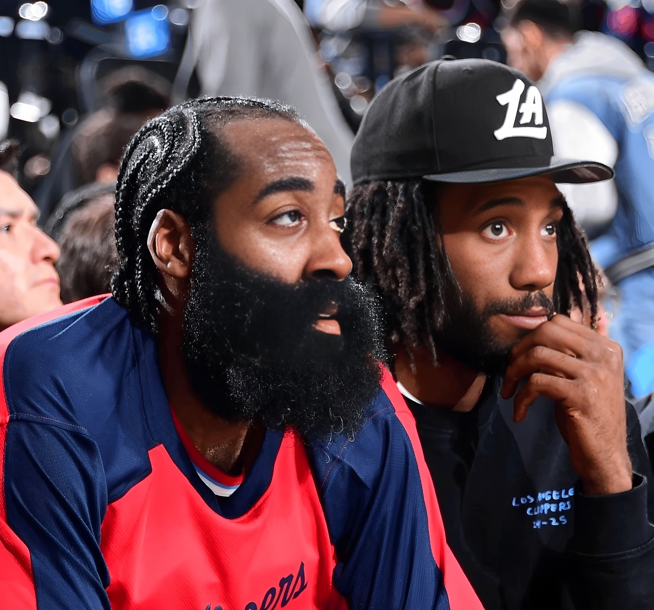 九游- 哈登在湖人比赛中大胜,出色防守引发热议的是谁 